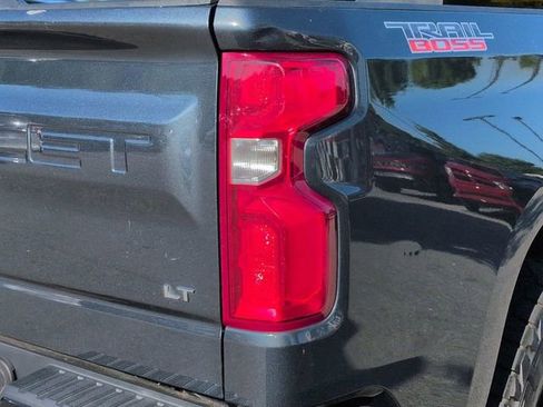 Used 2019 Chevrolet Silverado 1500 LT Trail Boss AWD/4WD image 12