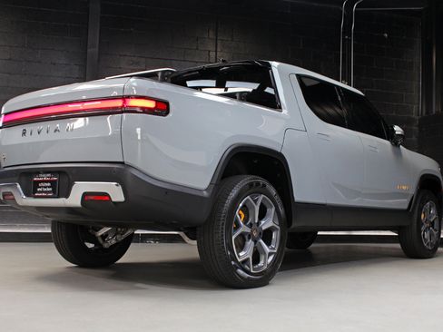Used 2022 Rivian R1T Adventure AWD/4WD image 21
