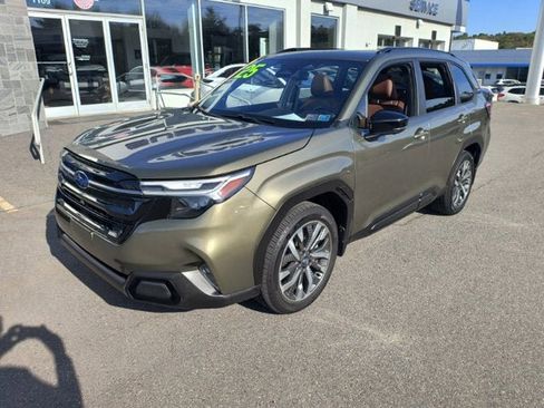 Certified 2025 Subaru Forester Touring w/ Protection Package AWD/4WD image 6