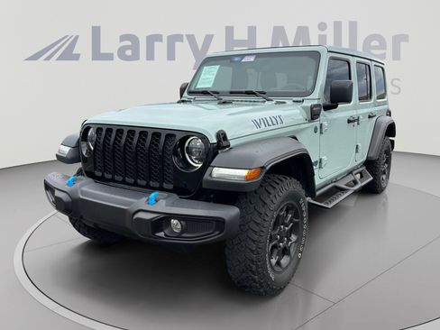 Used 2023 Jeep Wrangler Unlimited w/ Sun & Screen Package AWD/4WD image 1