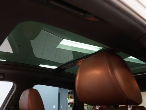 Used 2015 Audi Q5 2.0T Premium Plus w/ Technology Package image 4