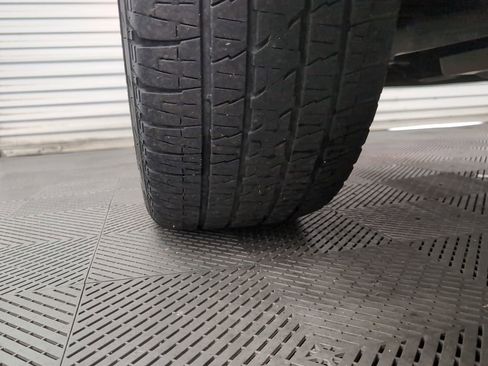 Used 2019 GMC Yukon XL SLT image 36