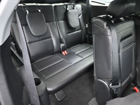 Used 2023 Ford Explorer Limited AWD/4WD image 15