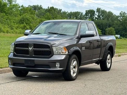 Used 2015 RAM 1500 Express AWD/4WD image 4