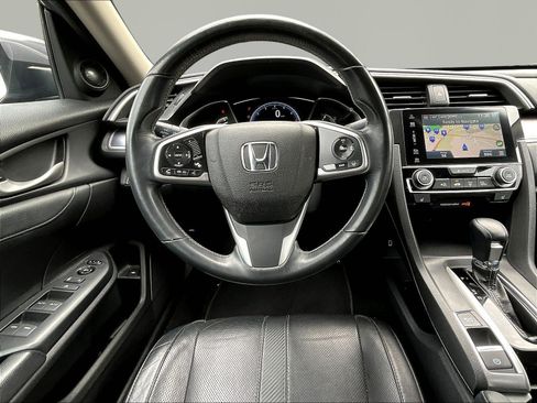 Used 2016 Honda Civic Touring image 8