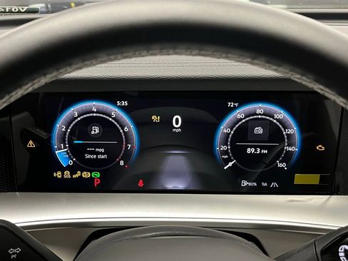 New 2025 Volkswagen Tiguan SE image 24