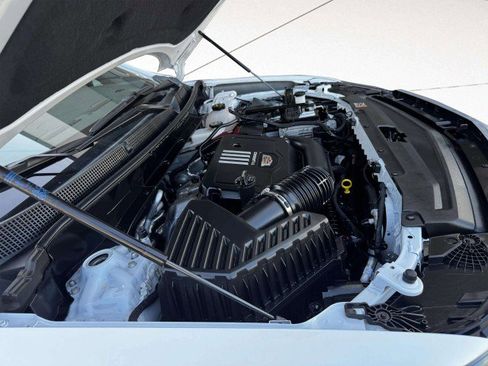 Used 2024 Cadillac XT6 Luxury w/ LPO, Floor Liner Package image 81