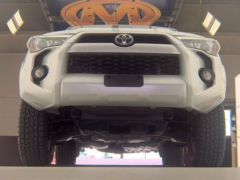 Used 2016 Toyota 4Runner SR5 Premium AWD/4WD image 6