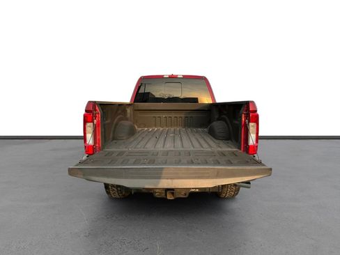 Used 2018 Ford F350 Lariat w/ Chrome Package image 24