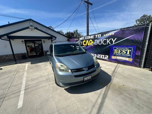 Used 2005 Toyota Sienna LE w/ LE Pkg 3 FWD image 21