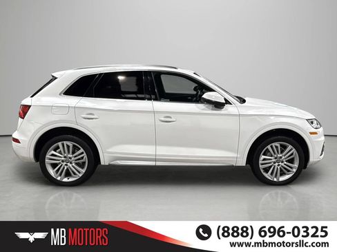 Used 2018 Audi Q5 2.0T Premium Plus w/ Premium Plus Package AWD/4WD image 3