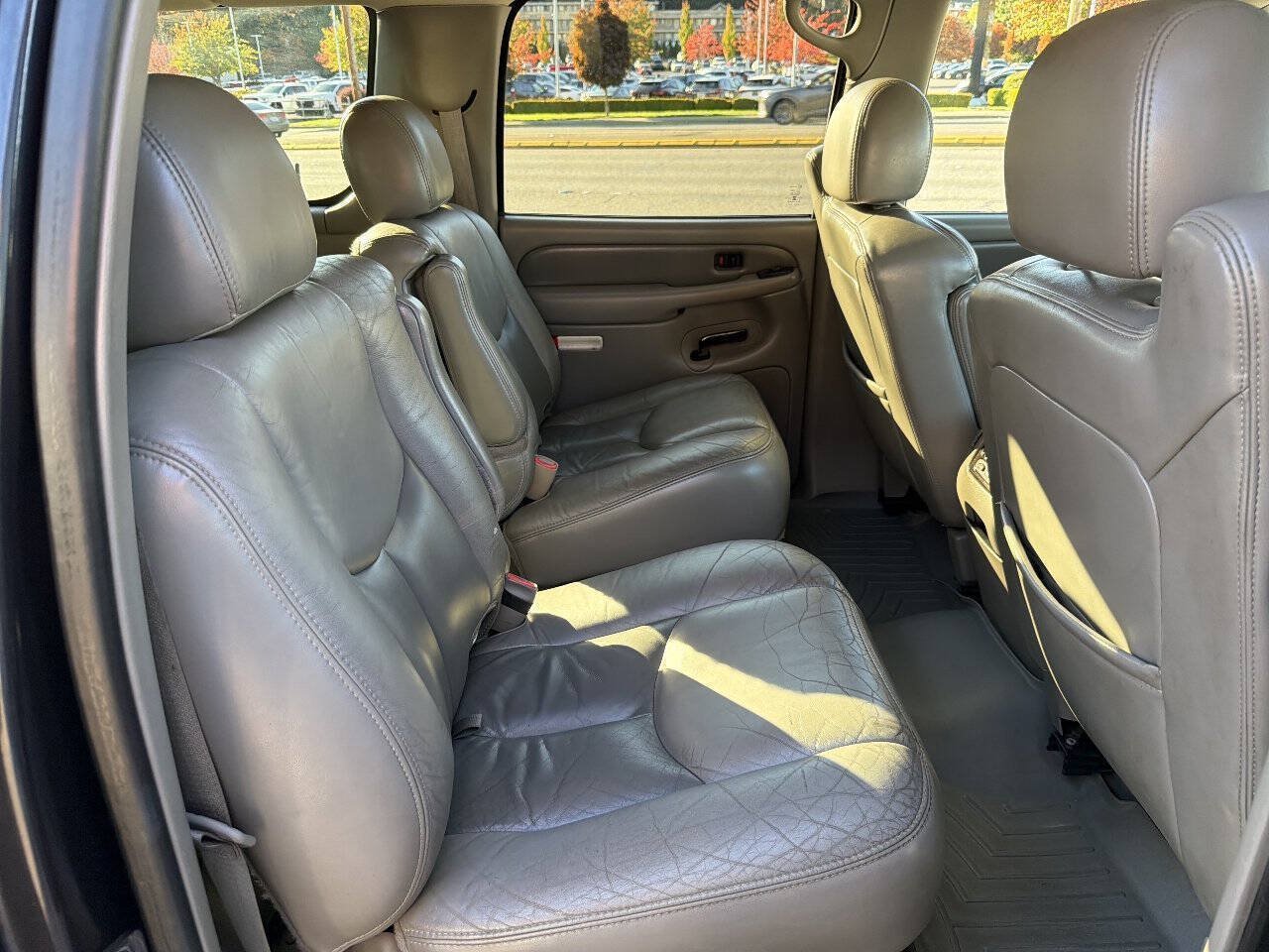 Used 2004 GMC Yukon XL Denali AWD/4WD image 24