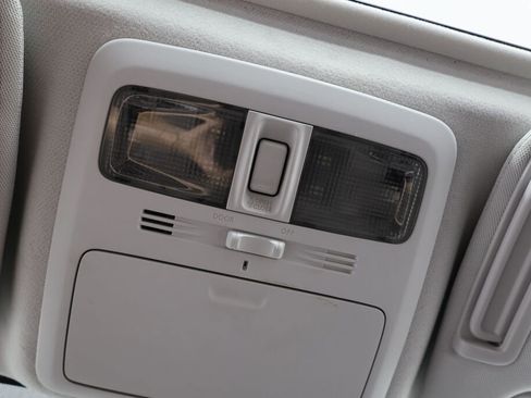 Used 2015 Subaru Forester 2.5i Limited image 40