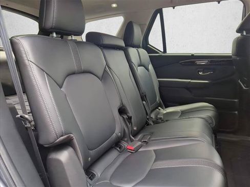 Used 2023 Honda Pilot Touring image 26