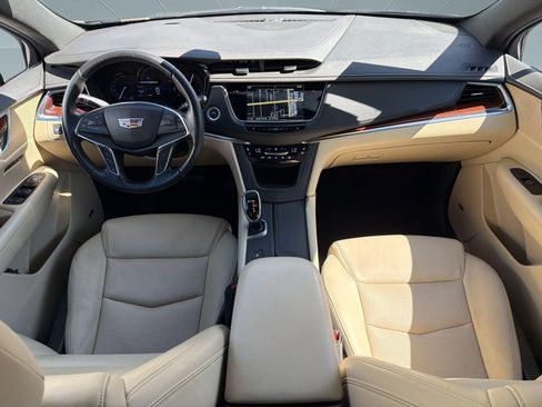Used 2019 Cadillac XT5 Premium Luxury FWD image 15