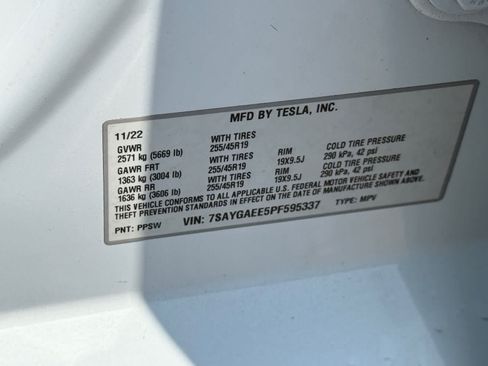 Used 2023 Tesla Model Y Long Range AWD/4WD image 26