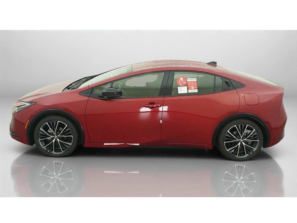 New 2027 Toyota Prius XLE FWD image 3
