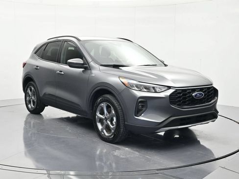 Used 2025 Ford Escape ST-Line Select AWD/4WD image 3