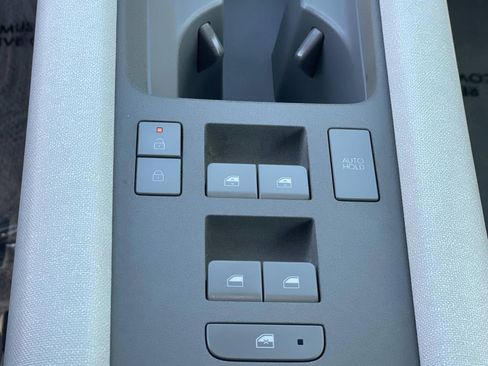 Certified 2025 Hyundai Ioniq 6 SEL image 13