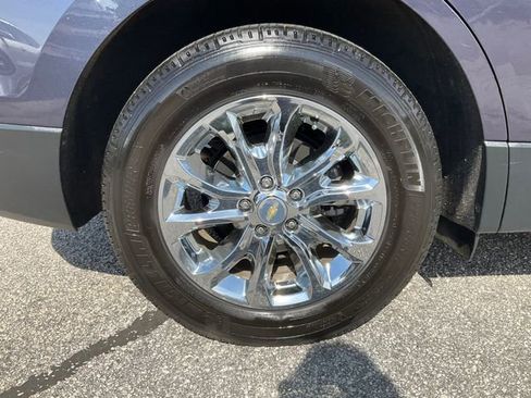 Used 2019 Chevrolet Equinox LS w/ LS Convenience Package image 23