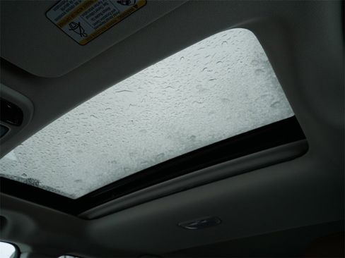 Used 2023 Subaru Outback Touring image 31