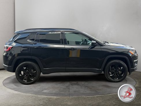 Used 2020 Jeep Compass Latitude AWD/4WD image 8