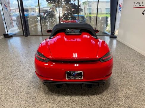 Used 2022 Porsche 718 Boxster Spyder RWD image 44