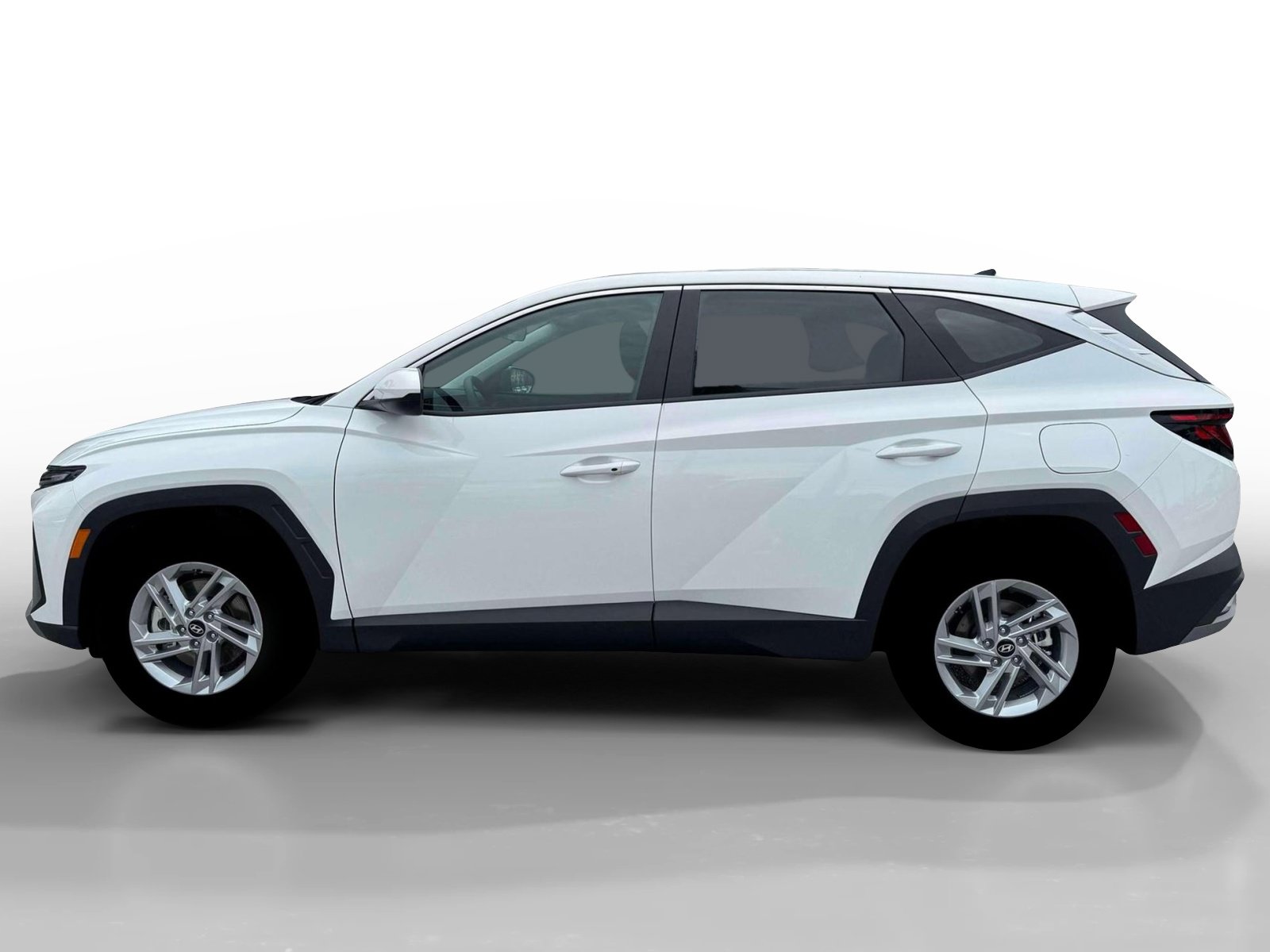 New 2026 Hyundai Tucson SE FWD image 3