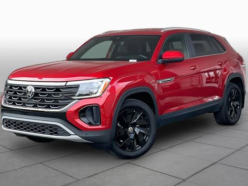 Used 2025 Volkswagen Atlas Cross Sport SE FWD image 1