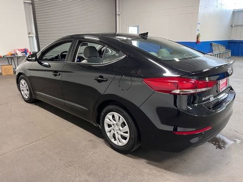 Used 2017 Hyundai Elantra SE image 6