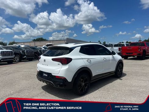 Used 2024 Buick Encore GX Sport Touring w/ Advanced Technology Package FWD image 6