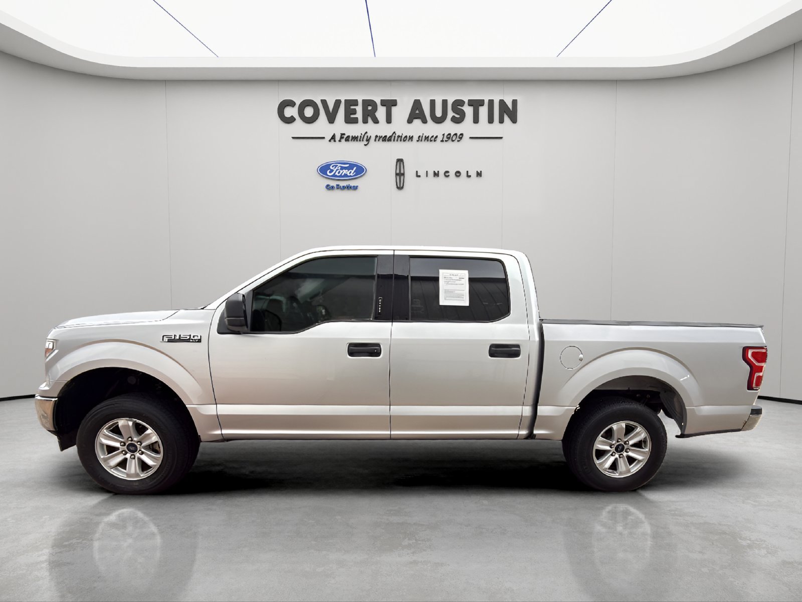 Used 2018 Ford F150 XLT RWD image 2