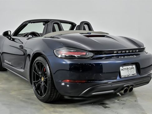 Used 2018 Porsche 718 Boxster S RWD image 7