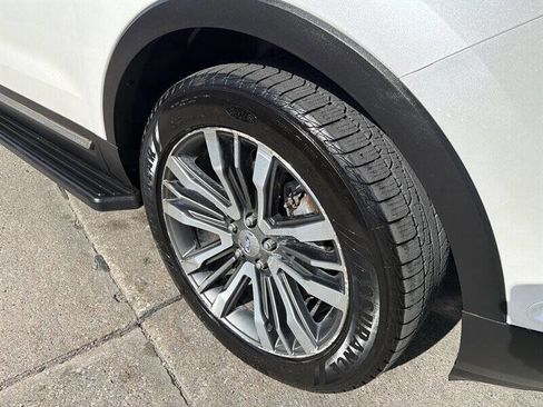 Used 2017 Ford Explorer Platinum AWD/4WD image 10