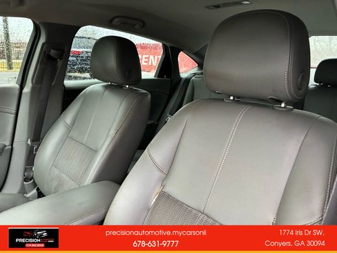 Used 2017 Chevrolet Impala LT image 28