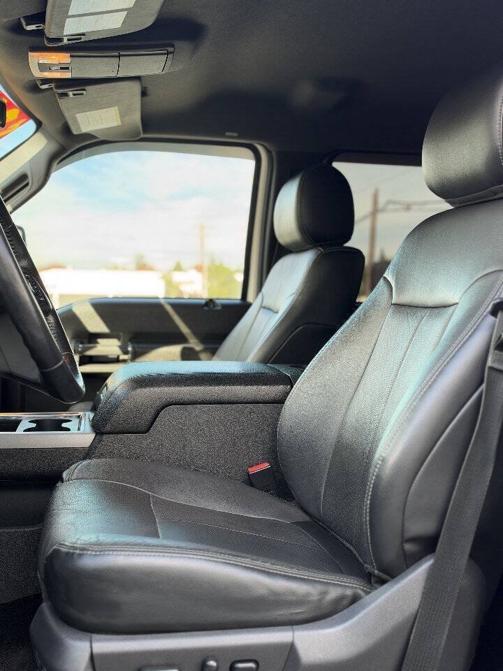 Used 2015 Ford F350 Lariat w/ Chrome Package AWD/4WD image 4
