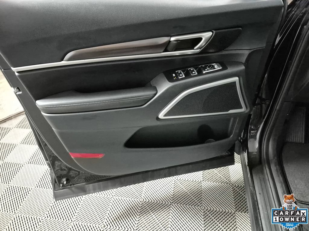 Used 2025 Kia Telluride S AWD/4WD image 15