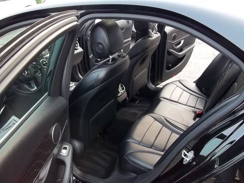 Used 2017 Mercedes-Benz C 300 4MATIC Sedan image 8