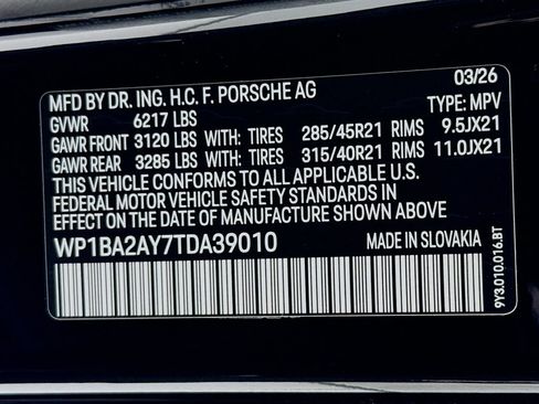 New 2026 Porsche Cayenne Coupe AWD/4WD image 34