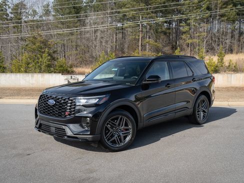 New 2026 Ford Explorer ST w/ Sun And Sound Package AWD/4WD image 4