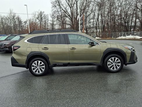 Certified 2025 Subaru Outback Premium image 8