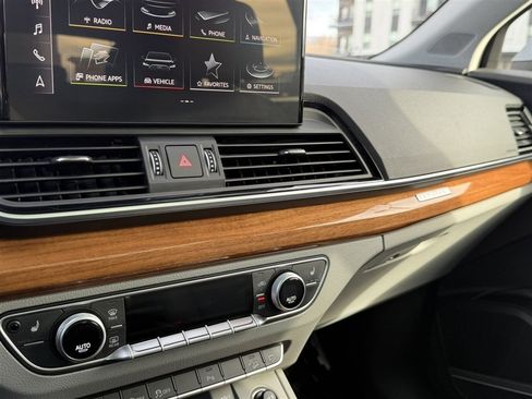 Used 2023 Audi Q5 2.0T Premium Plus w/ Premium Plus Package image 40