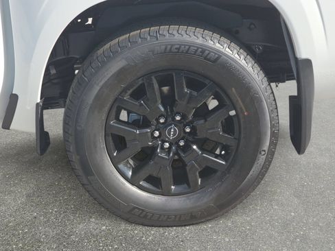 New 2026 Nissan Frontier SV w/ SV Convenience Package RWD image 30