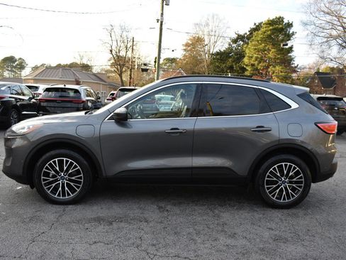 Used 2022 Ford Escape Titanium w/ Titanium Premium Package image 4