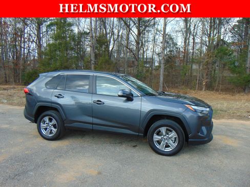 Used 2025 Toyota RAV4 XLE w/ Convenience Package image 12