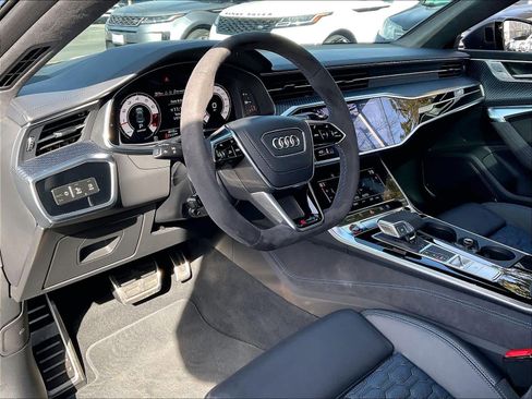 Used 2025 Audi RS 7 Performance image 16