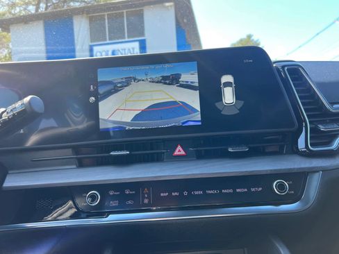 Used 2023 Kia Sportage X-Line w/ X-Line Premium Package AWD/4WD image 29