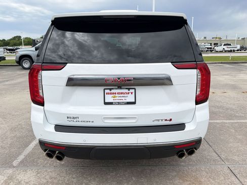 Used 2024 GMC Yukon XL AT4 w/ AT4 Premium Plus Package image 9