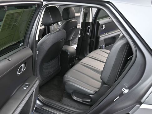 Certified 2023 Hyundai Ioniq 5 Limited w/ Cargo Package image 11