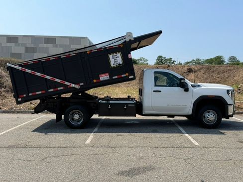 Used 2024 GMC Sierra 3500 Pro w/ Convenience Package AWD/4WD image 29